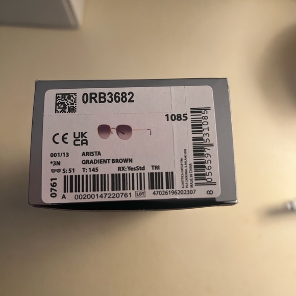 Arista Ray-Ban sunglasses in gradient brown. - Picture 3 of 4